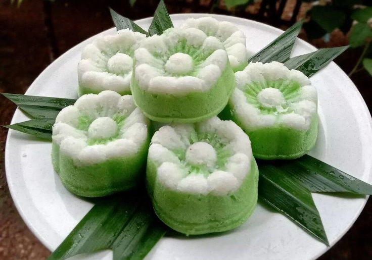 makanan ringan dari kelapa
